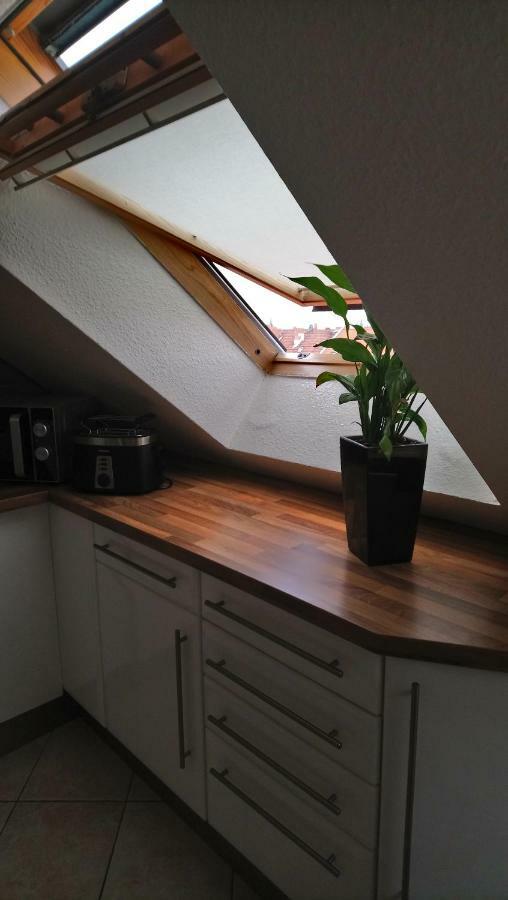 Ferienwohnung Mit 2 Schlafzimmern Und Parkplatz Ερφούρτη Εξωτερικό φωτογραφία
