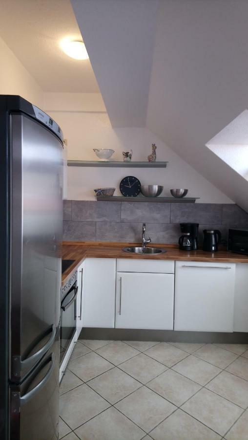Ferienwohnung Mit 2 Schlafzimmern Und Parkplatz Ερφούρτη Εξωτερικό φωτογραφία